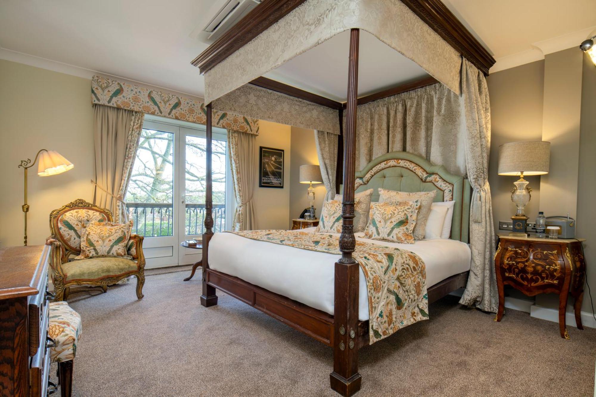The Three Swans Hotel, Market Harborough, Leicestershire Bagian luar foto