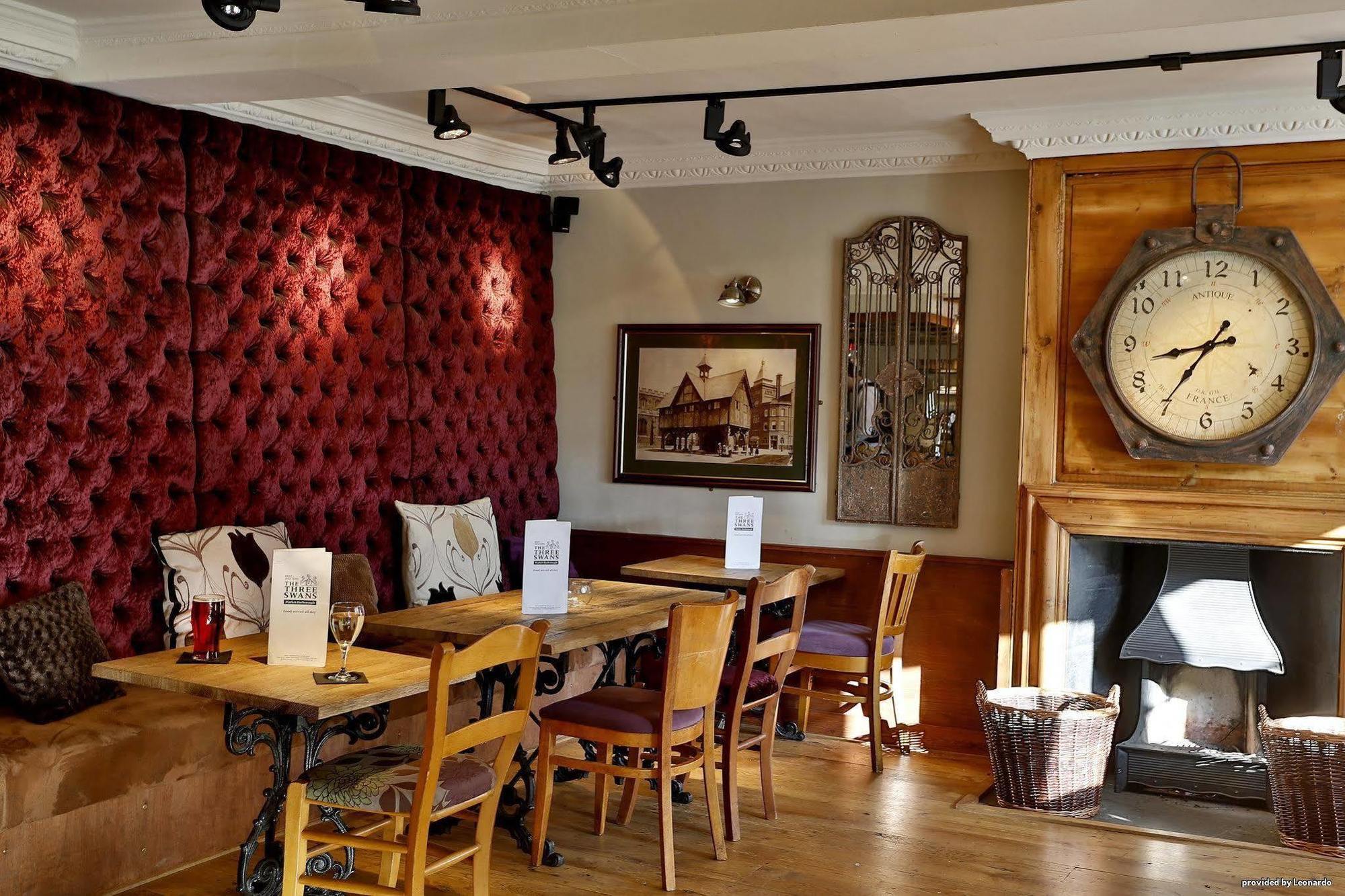 The Three Swans Hotel, Market Harborough, Leicestershire Bagian luar foto